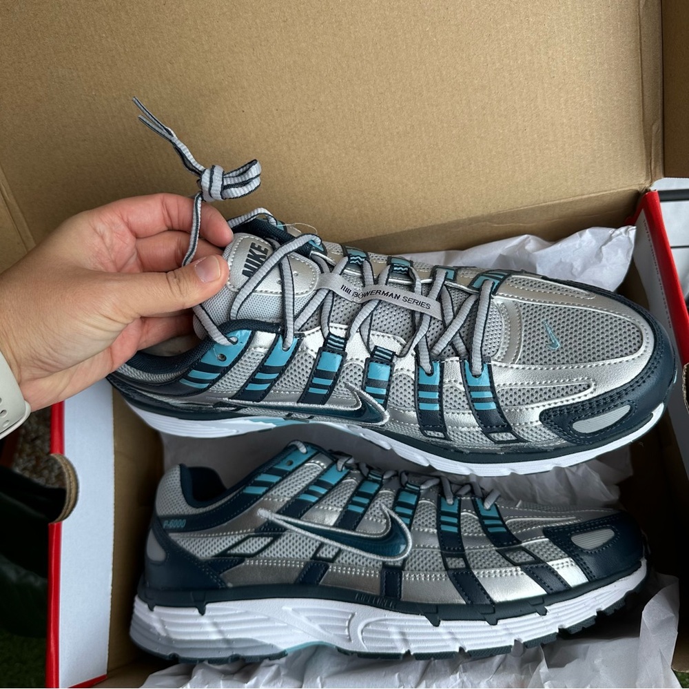 NEW IN BOX Nike P-6000 Running Shoes Sneakers Navy Blue & Silver / Size Mens 13 - Picture 6 of 9